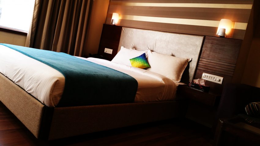 Co można a czego nie wolno robić gościom w hotelu?